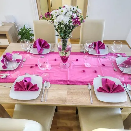 Mia Apartman