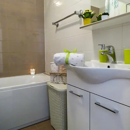 Mia Apartman *