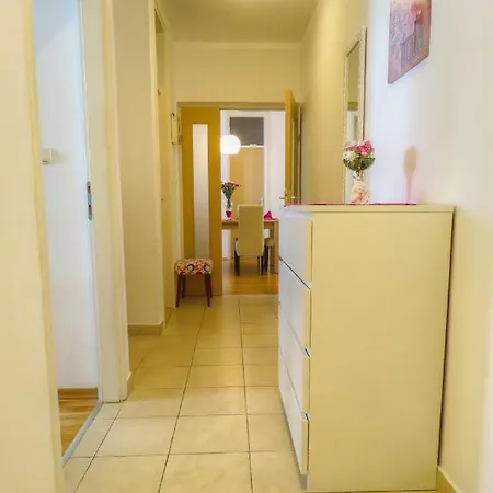 Apartman Mia *